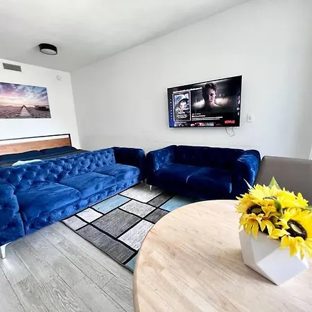 Amazing Apt With Ocean View Heart Miami Free Pool